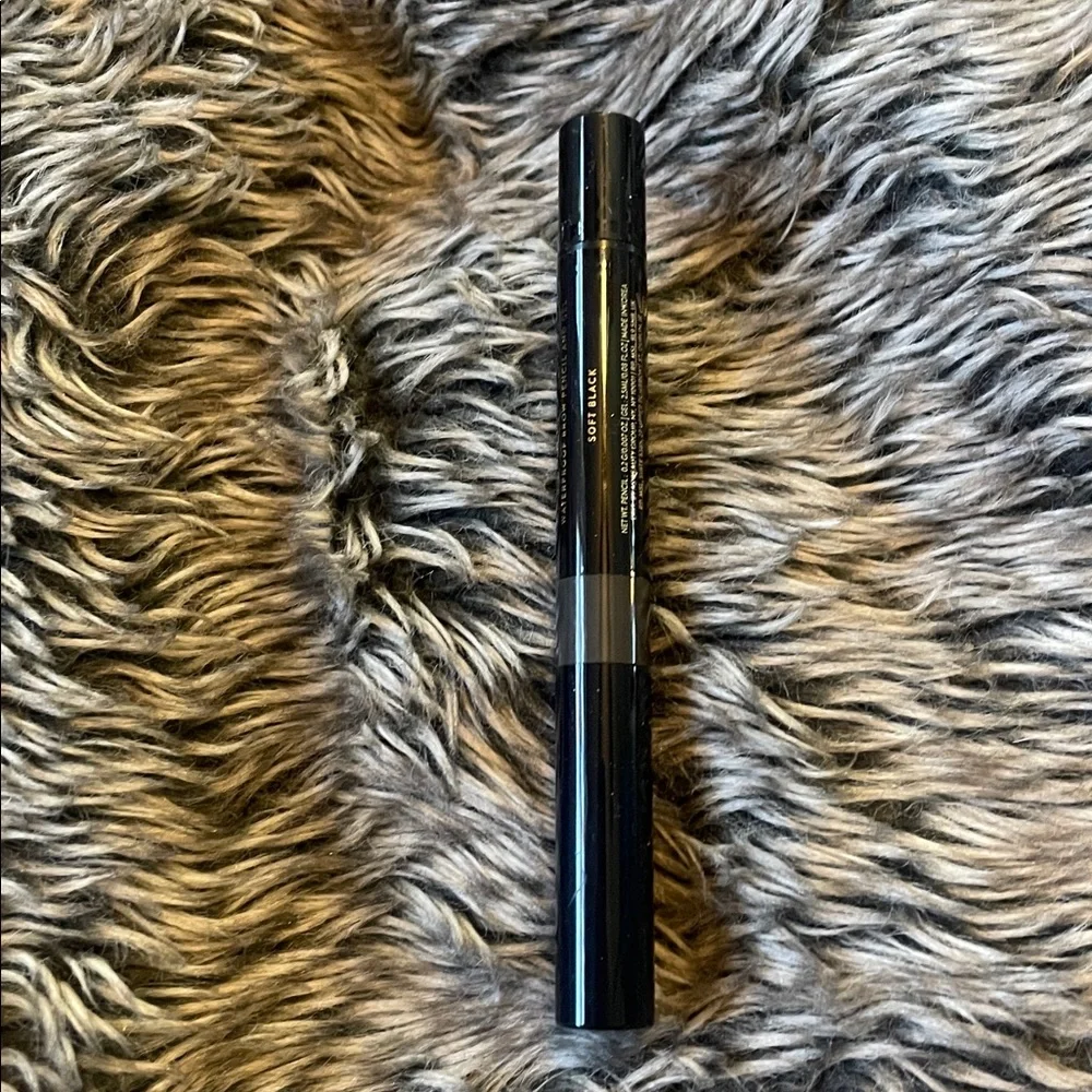 Laura Geller Sculpt-n-Stay Brow Pencil and Gel - White and Gold FINAL PRICE! - Picture 4 of 6